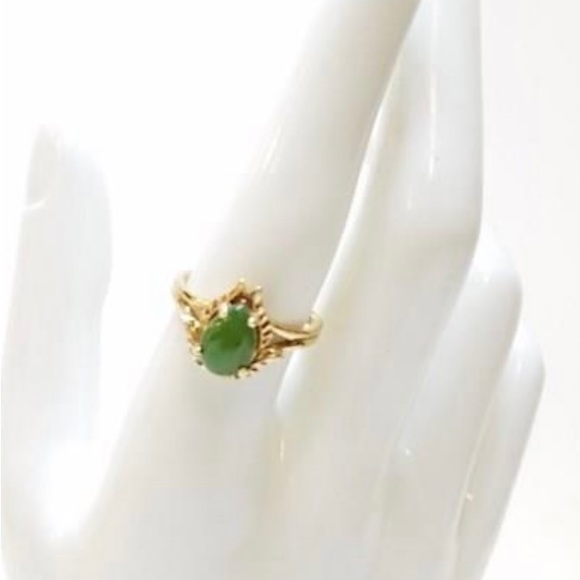 Vintage estate Nephrite Jade 10 K yellow gold ring, size 8.0 - Picture 5 of 5